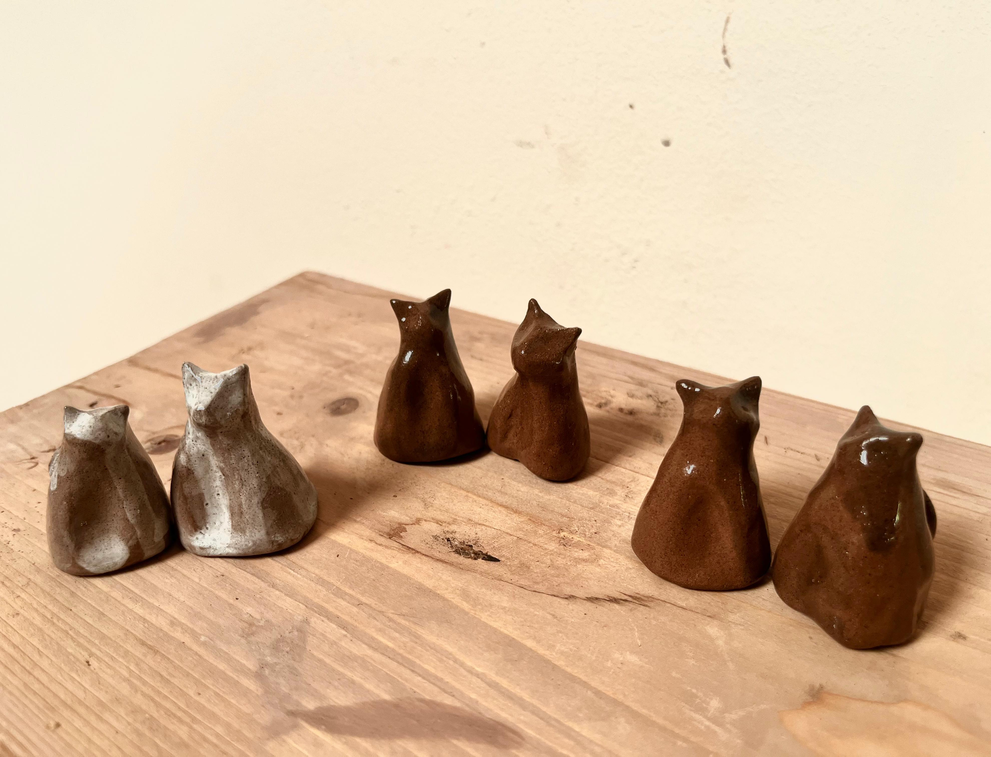 Set de gatos de cerámica - clases de ceramica Medellín